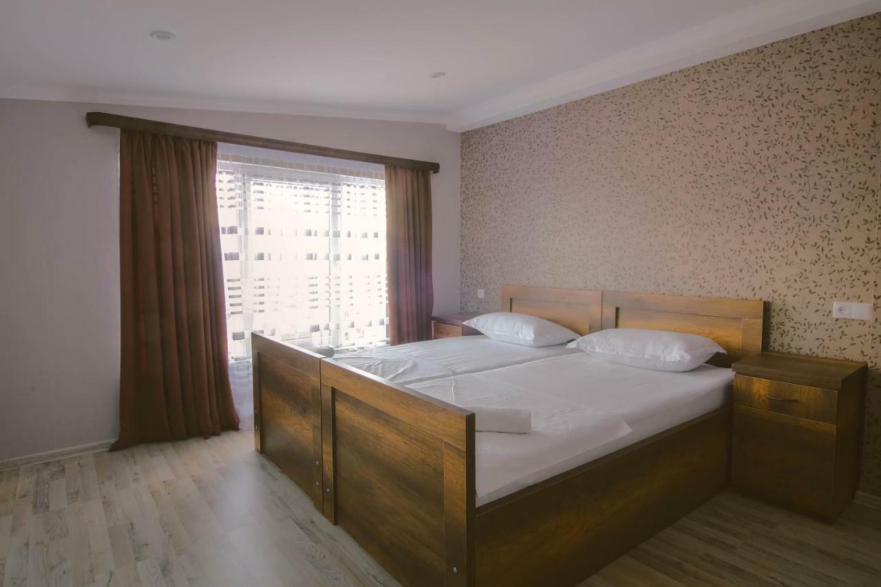Lilu Apartment Telavi Bagian luar foto