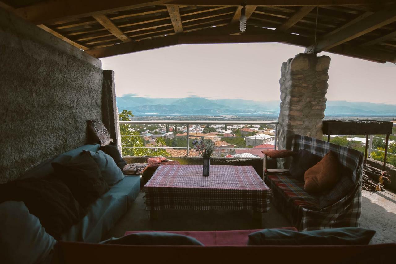 Lilu Apartment Telavi Bagian luar foto